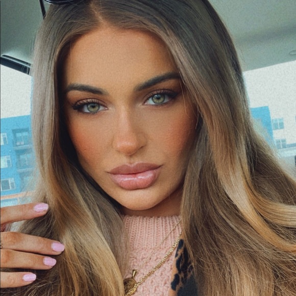 Meet your Posher, Jessica - Picture 1 of 1